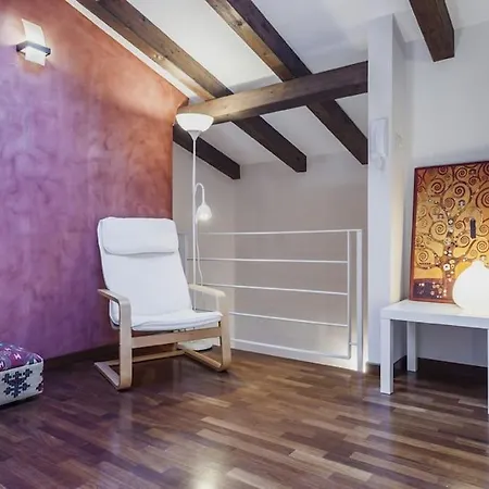 Con Fascino Antico E Comfort Moderno Trecastagni