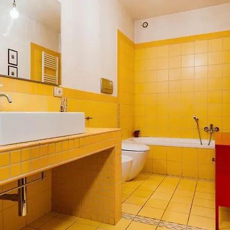 Con Fascino Antico E Comfort Moderno Trecastagni
