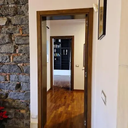 Con Fascino Antico E Comfort Moderno Trecastagni